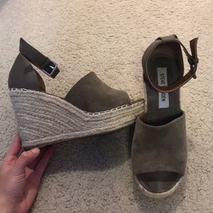 Steve Madden Jaylen Espadrille Wedges